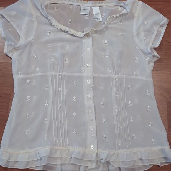 Emma James Tops - COPY - Emma James woman short sleeve Ivory lace top size 14